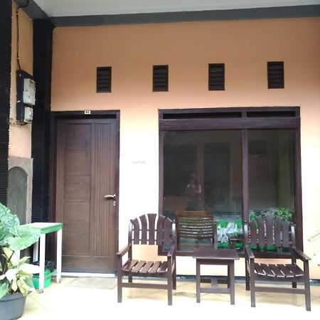 Hotel Tirto Malang Kültér fotó